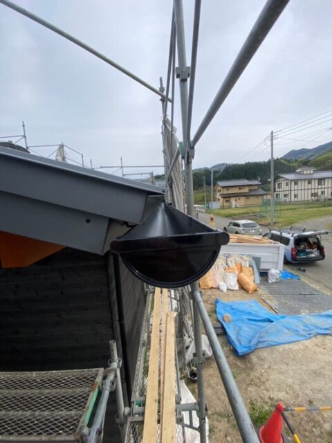 雨樋修理の必要が……どこに依頼する？